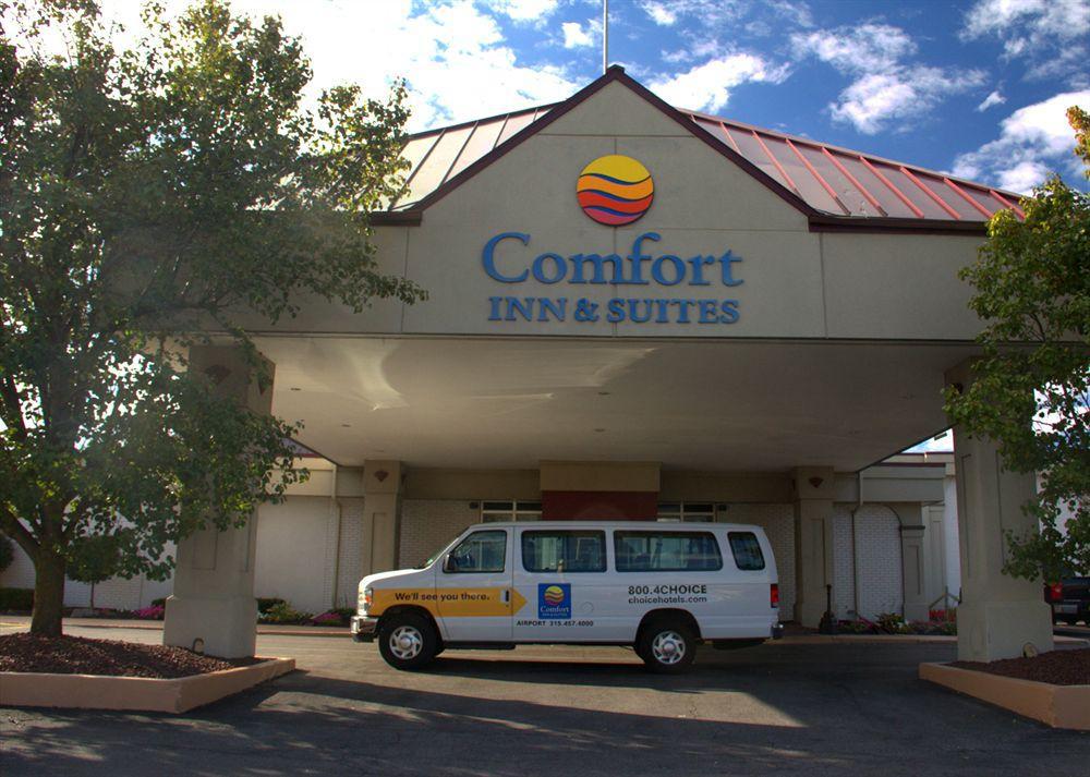 סירקיוז Comfort Inn & Suites Airport מראה חיצוני תמונה